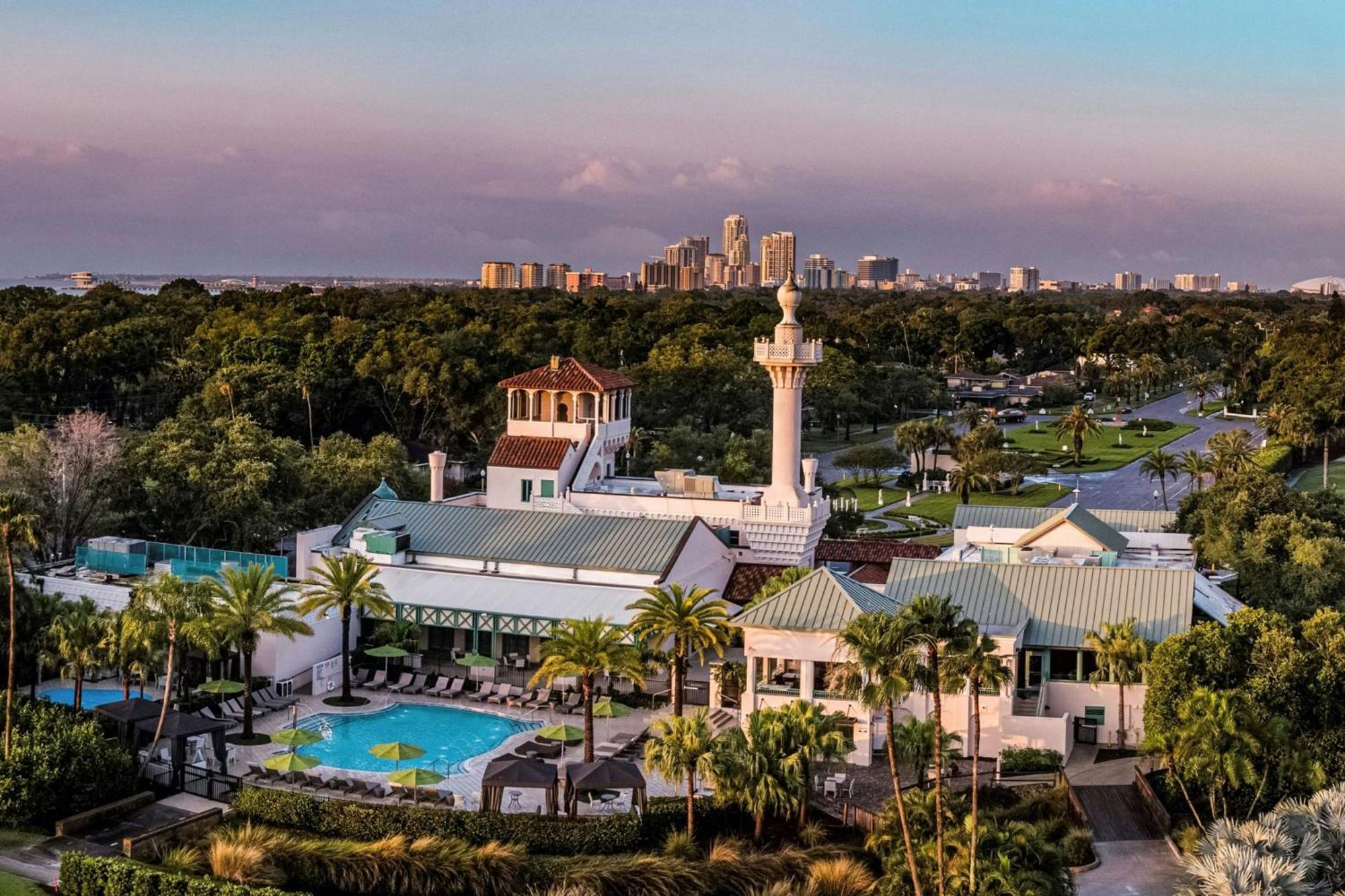 The Vinoy Resort & Golf Club, Autograph Collection St. Petersburg Exterior photo